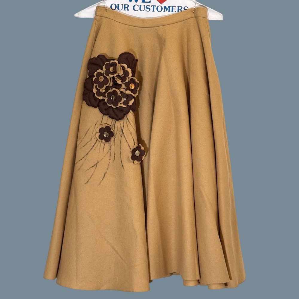 Vintage 1950s Dale Brown 100% Wool Felt Circle Skirt Floral Applique XS 25 Waist - Picture 2 of 9